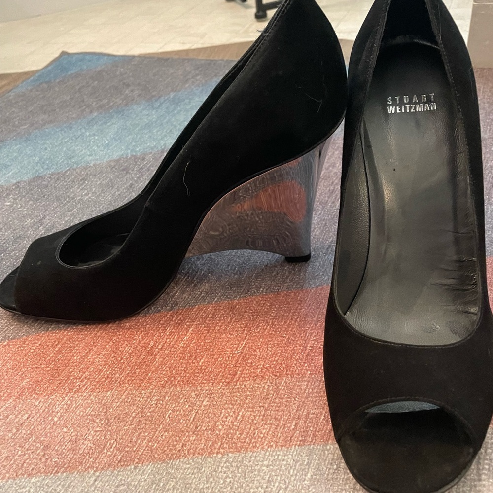 “Stuart Weitzman” peep toe pumps (never worn)